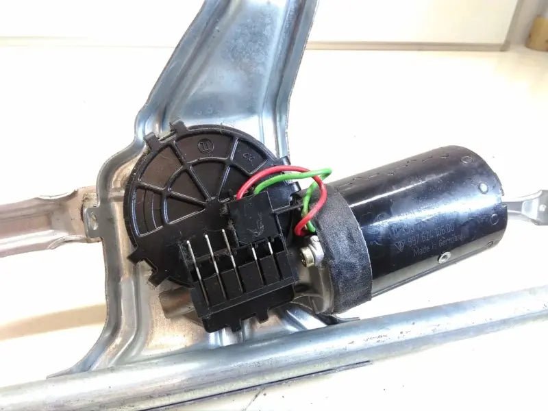 Porsche 987/997 ruitenwissersysteem met motor - 928-944parts