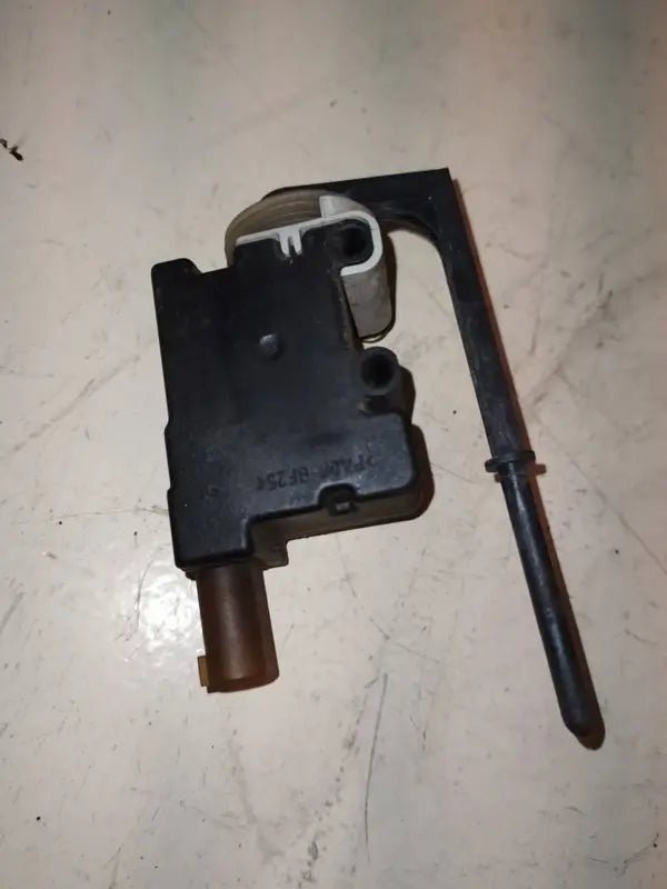 Porsche 996/987/997 - tankklapje ontgrendeling/actuator - 928-944parts